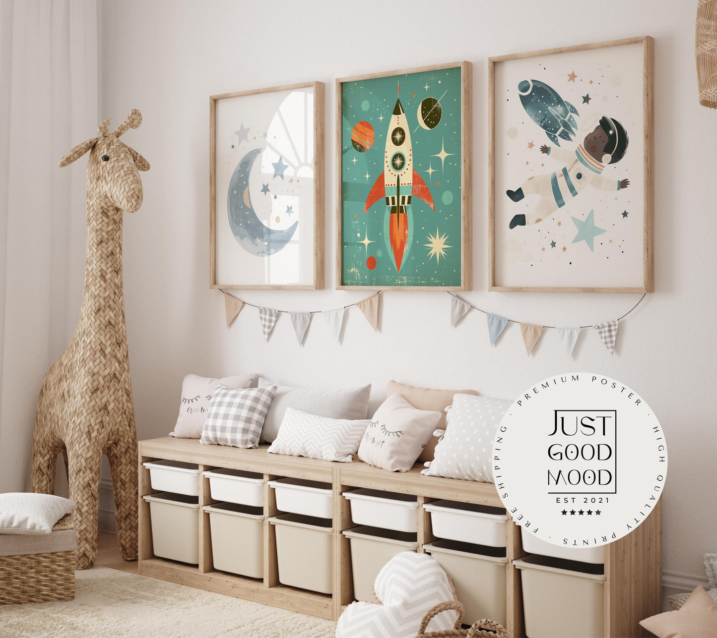 Astronaut Poster Kinderzimmer · Geschenkidee für Kinder · Kinderzimmer Deko · Weltraum Rakete & Planeten · Deko Print ohne Rahmen-1